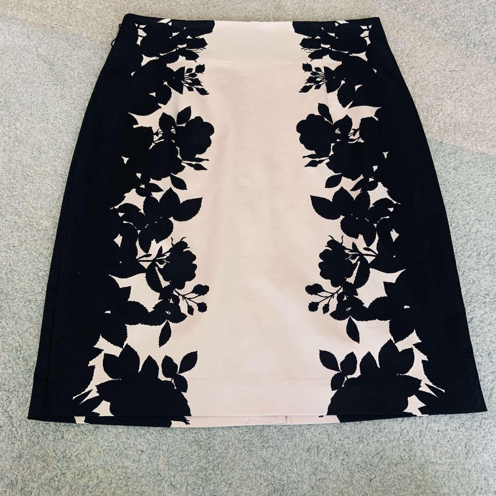 Worthington Black and Cream Skirt with Floral